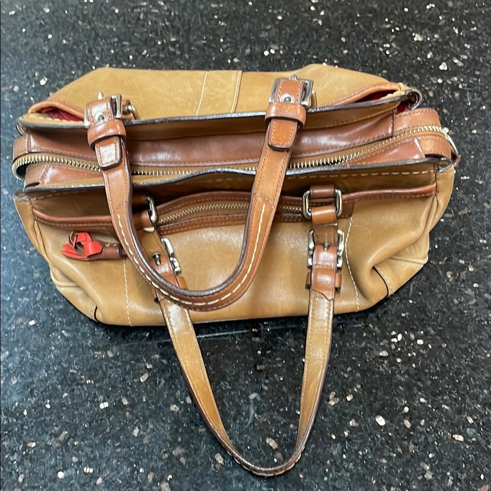 Vintage Coach Brown Leather Bag. Excellent condition!!!